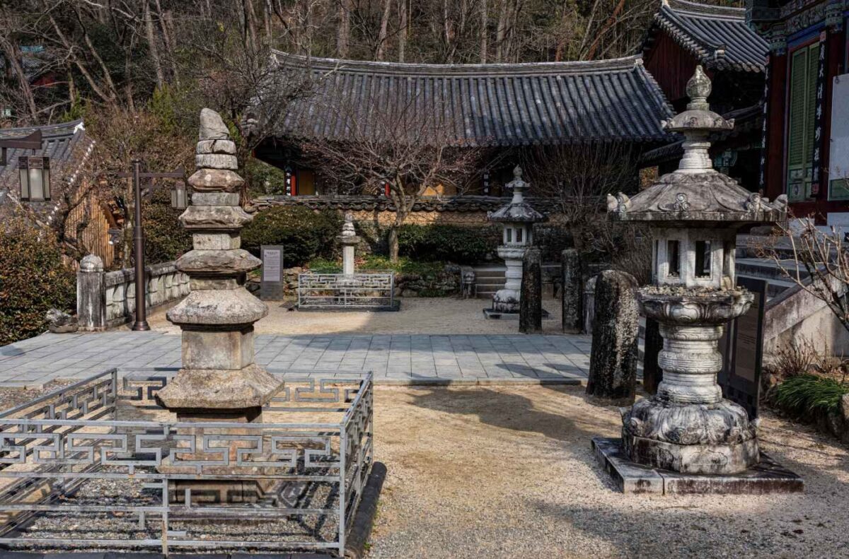 회주스님 경내풍경