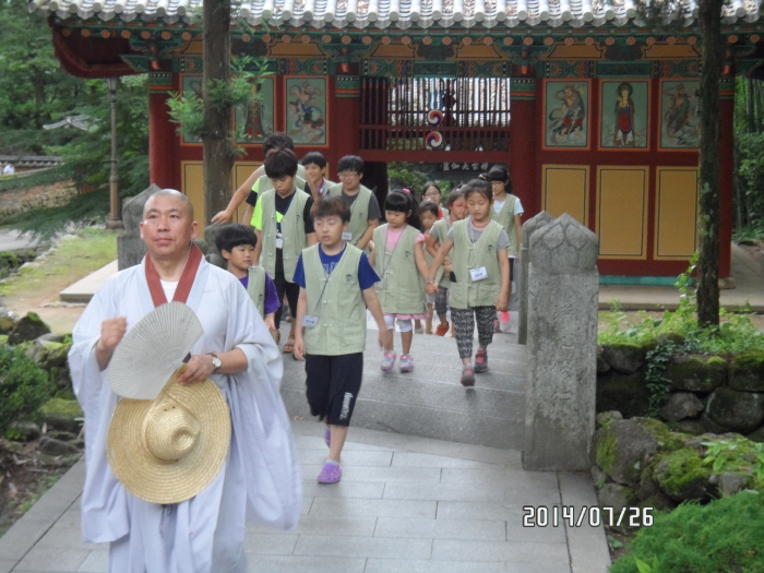 140726(2) 쌍계사 여름 어린이 한문학당13.JPG