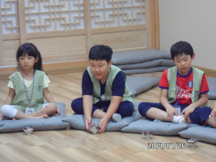 140726 쌍계사 어린이 한문학당36.JPG