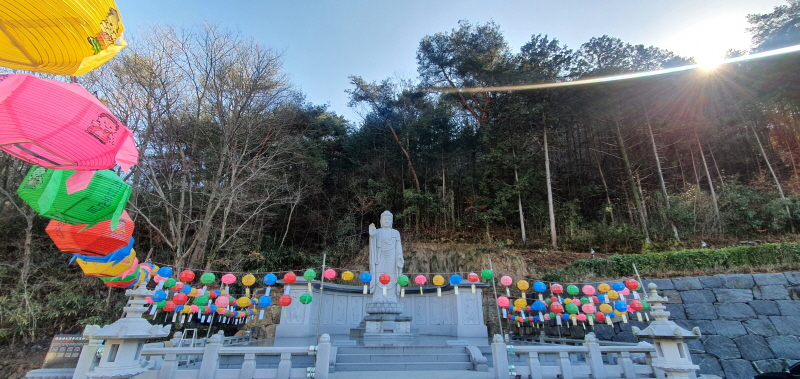 석가모니대불 앞 새해맞이 소원등