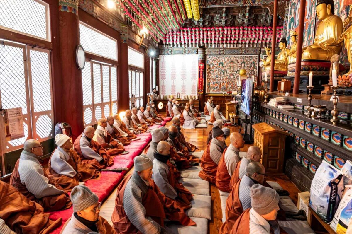 동안거 보름법회-대웅전